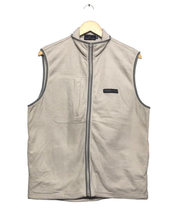 Chaleco fred 2025 perry