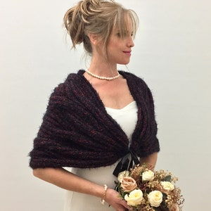 Winter Hochzeit Schal, Braut Bolero, Brautjungfer Shrug, Braut rot-schwarz meliert Cape, Braut Schal, Hochzeit Schal, Abend Wrap, Hochzeit Coverup.