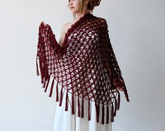 Châle au crochet bordeaux, foulard triangle en dentelle bordeaux avec franges, écharpe de soirée en résille
