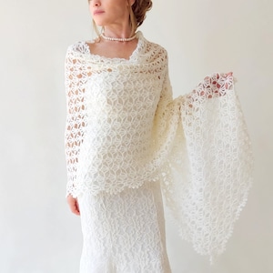 Ivory wedding shawl, bridal evening stole, cream wrap , mother of the bride, lacy bridesmaid gift, crochet lace scarf, handmade shrug, shrug