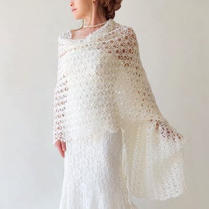 Ivory wedding shawl, bridal evening stole, cream wrap , mother of the bride, lacy bridesmaid gift, crochet lace scarf, handmade shrug, shrug