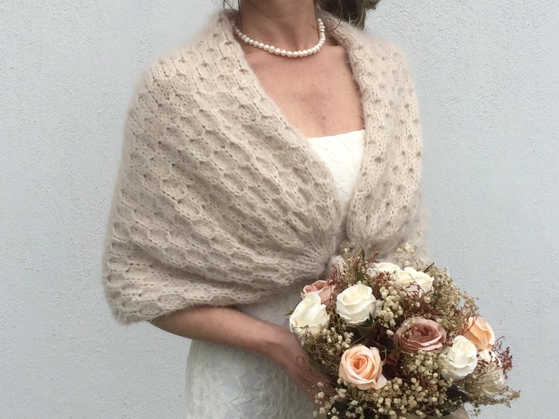 shawl for outdoor wedding