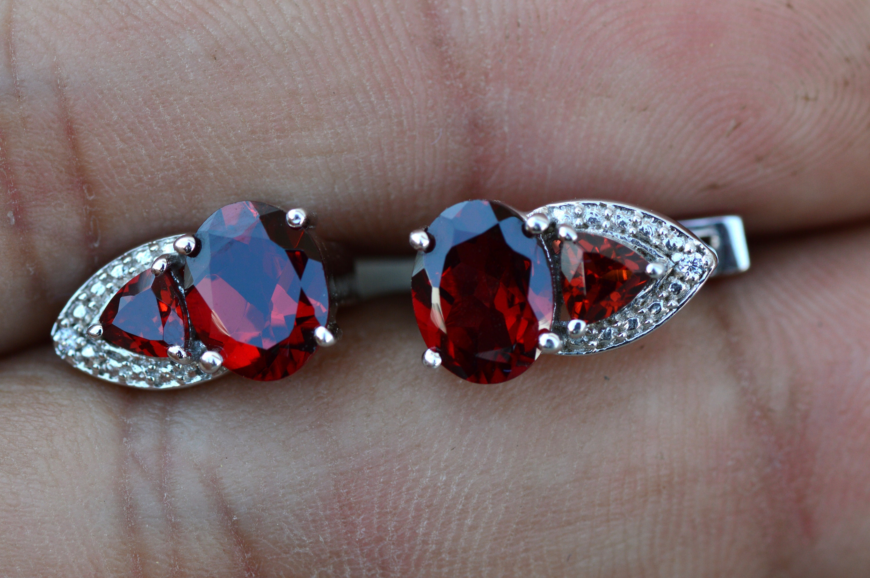 Genuine Red GARNET Gems SOLID 925 Sterling SILVER Plain Round Stud Earrings 