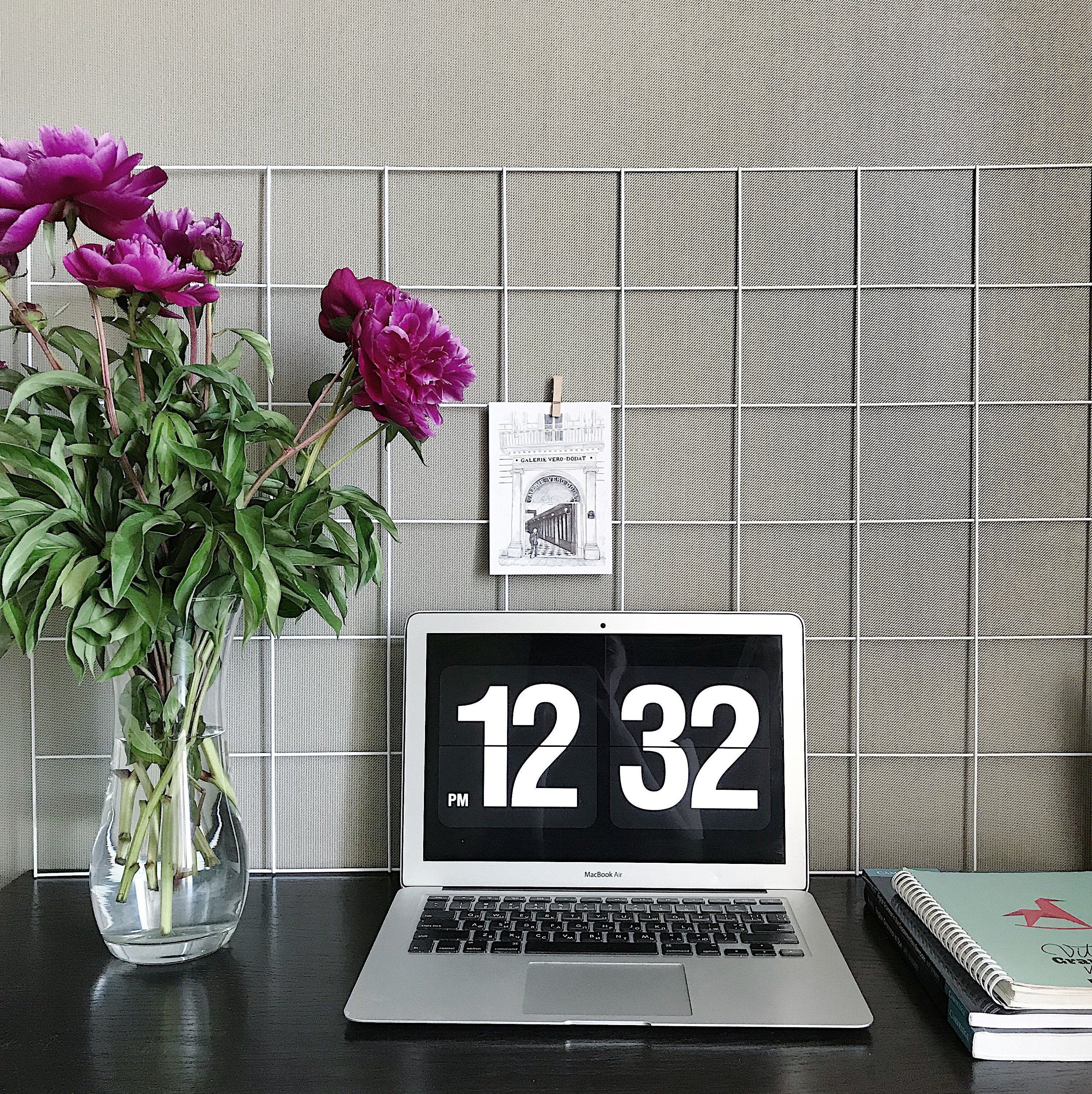 White Wire Wall Grid, SHELF, CLIPS, Mood Board, Photo Frame, Wall Grid