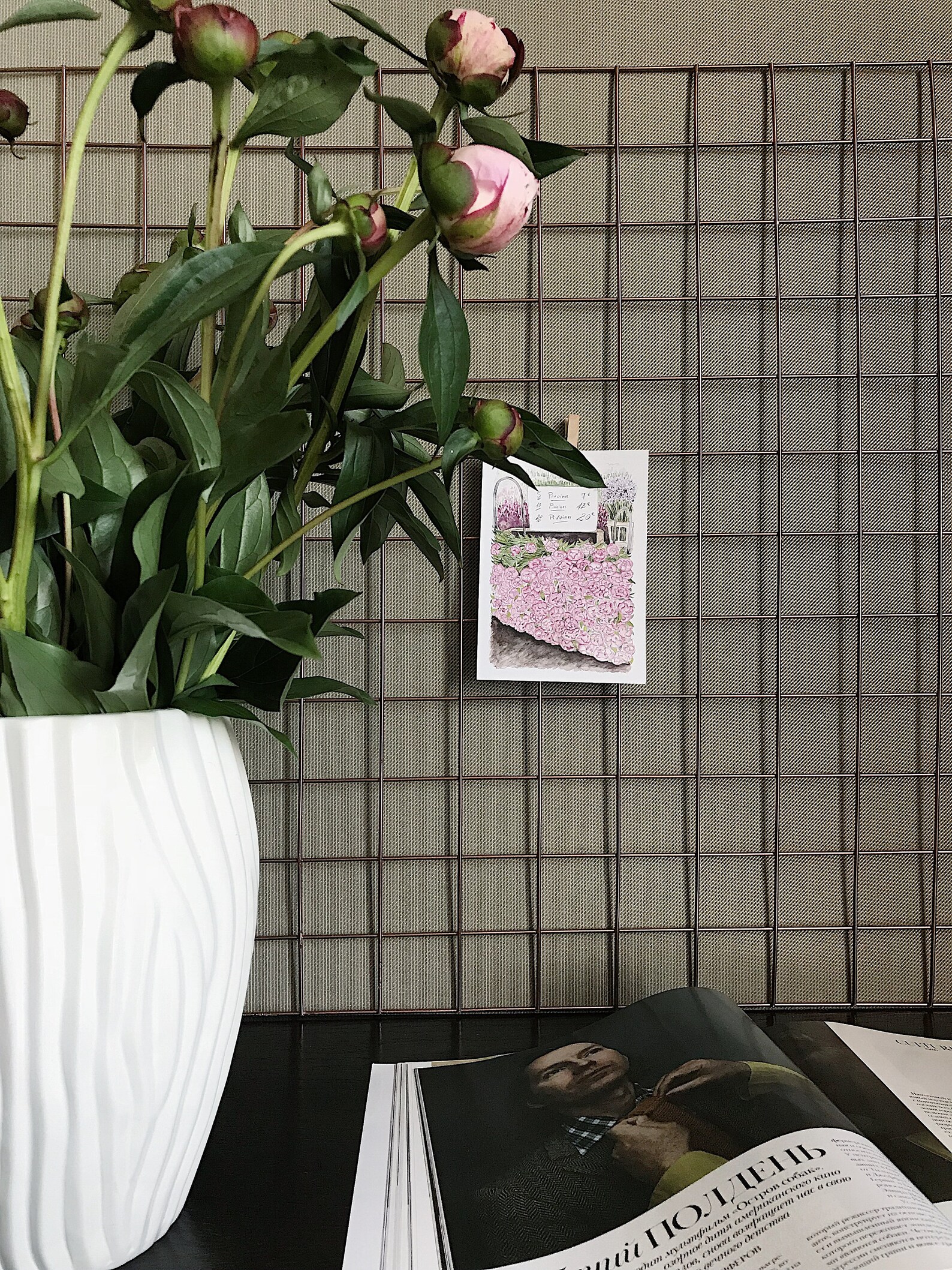 Rose Gold Wire Wall Grid, SHELF, CLIPS, Mood Board, Photo Frame, Copper