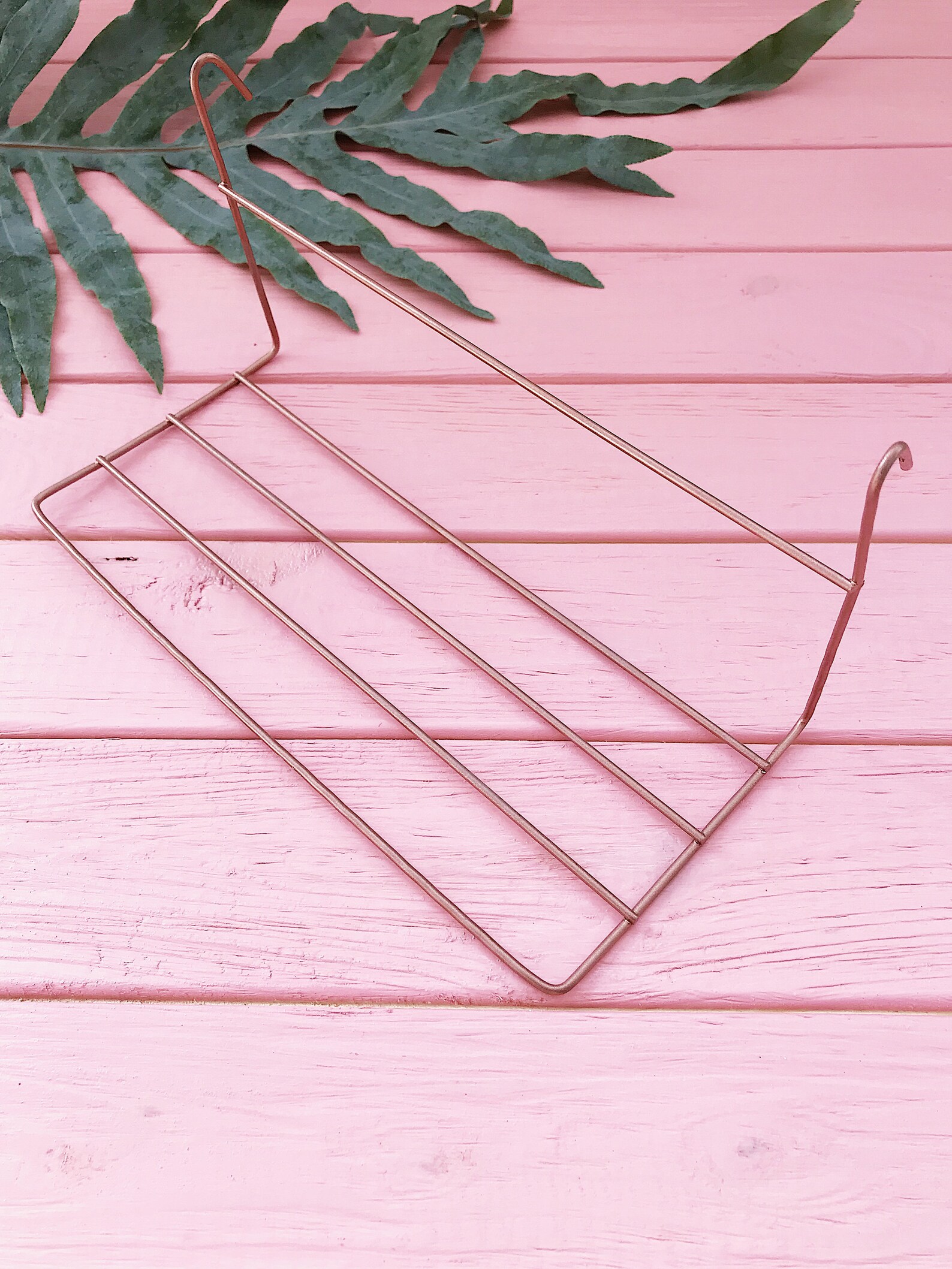 Rose Gold Shelf, Copper Shelf Wire Wall Grid, Small Shelf Wire Memo