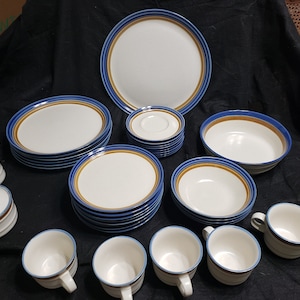 Mikasa Blue Hill Stoneware - Made in Japan - J5001