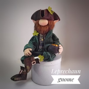 Large Leprechaun St Patrick&#39;s gnome,Spring gnome Handmade gift