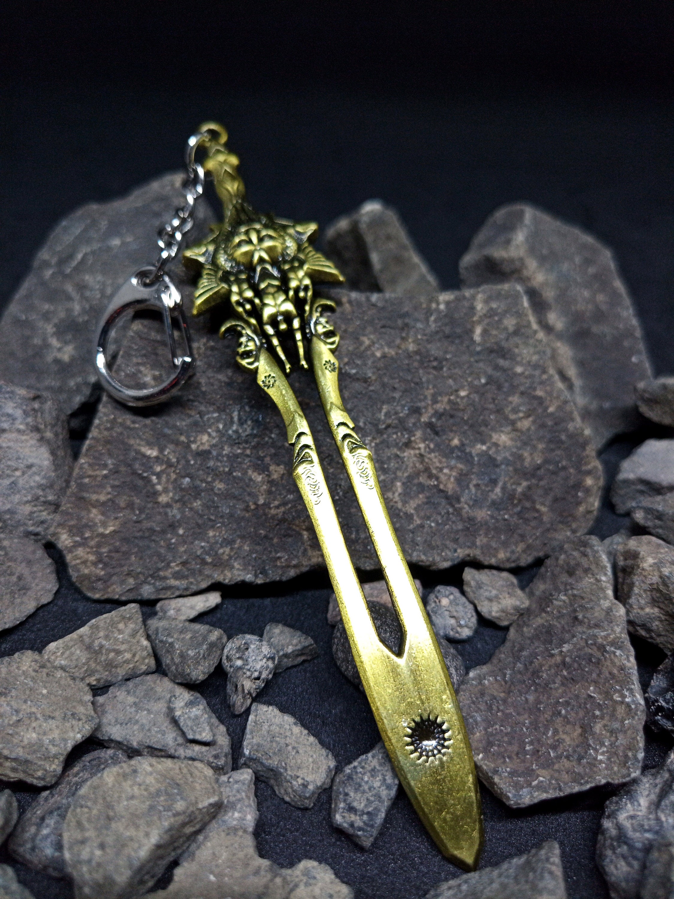 War Blade of Olympus Kratos Keychain 