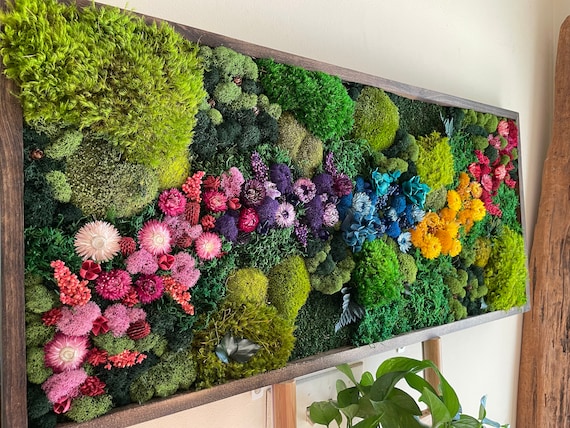 Make a Really Cool Abstract Moss Wall Art Canvas - Jennifer Rizzo