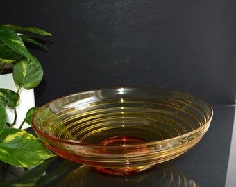 Whitefriars ribbon-trail glass bowl by Barnaby Powell, England. Vintage 1930's Art Deco honey colored bowl with applied spiralling trails.