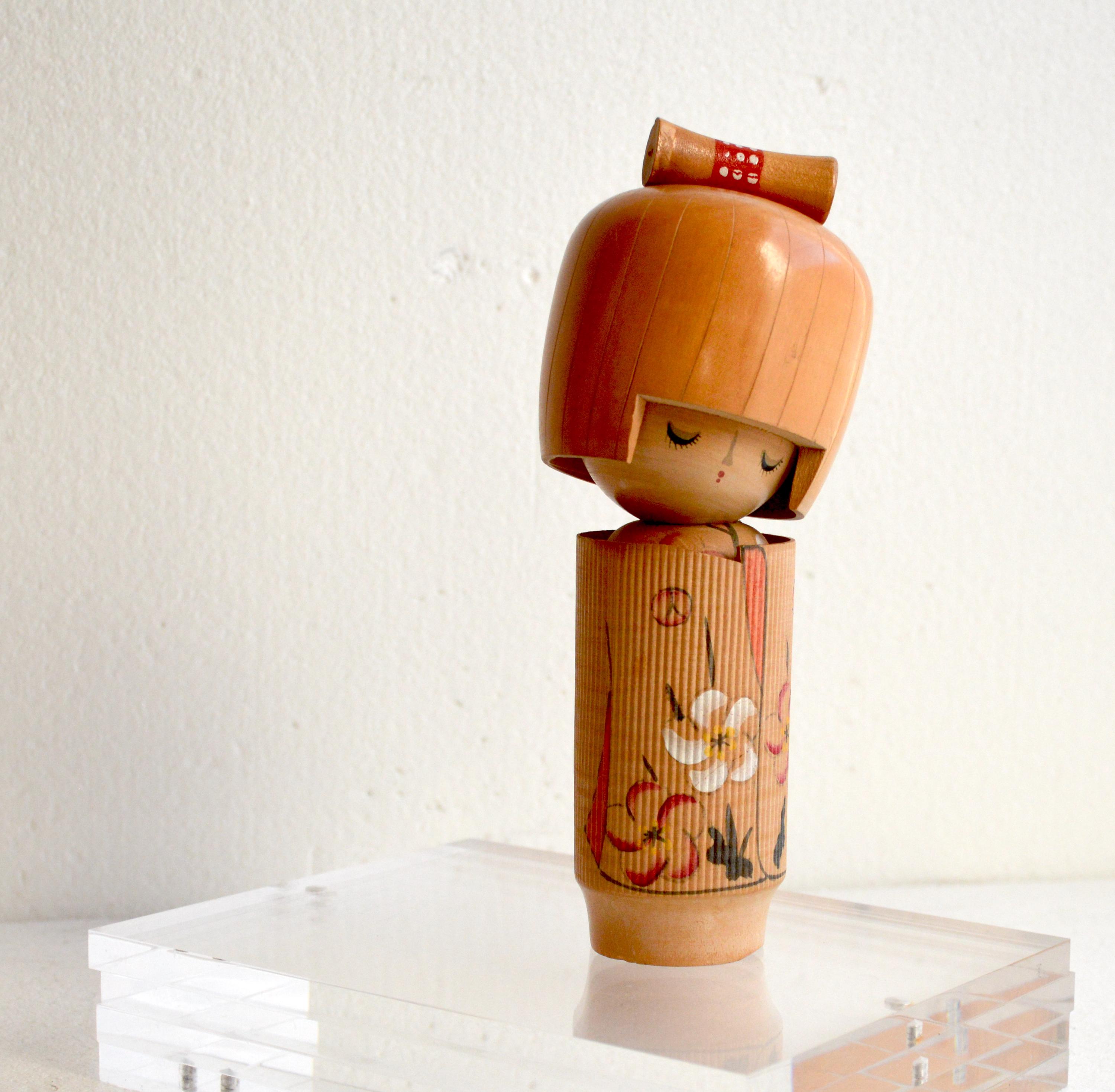 田中虎杖ナチュラルウッドのこけし人形