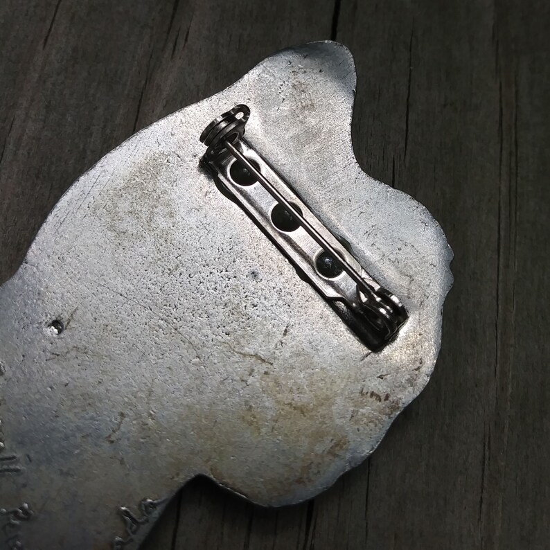 Signed Vintage Brooch by Seagull Pewter of Canada Very good condition pewter brooch with rollover safety pin Girl with Flower Straw Hat