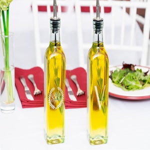 Personalized Olive Oil or Vinegar Bottle with Pour Spout | Perfect for gifting