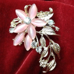 Elegant, Beautiful Brooch, Lapel, Scarf Pin, Bride, Bridesmaid, Wedding, Mother, Grandmother,  Rose Flower Design, Rhinestone Accents (P39)
