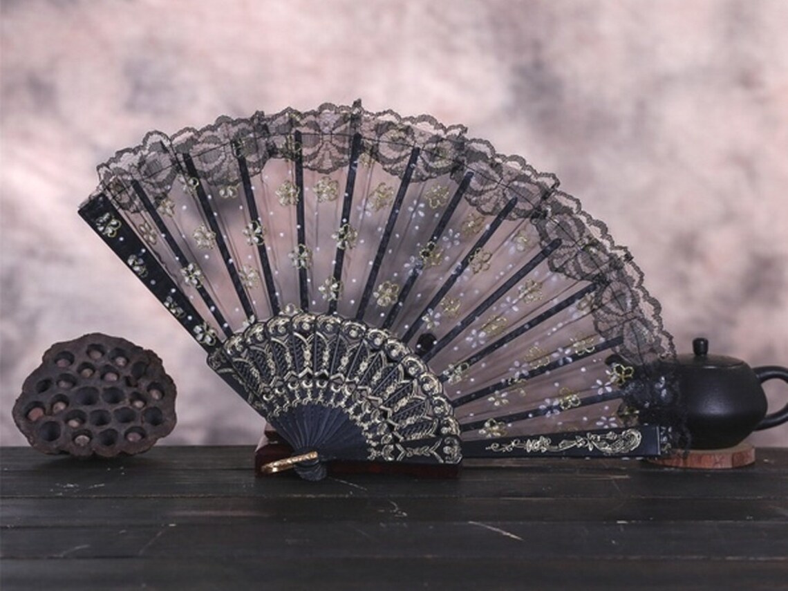 Lace Hand Fan With Gold Daisy Design, Wedding Bridal Fan. Check Listing ...