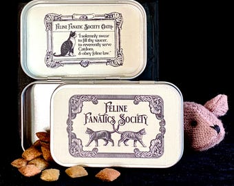 Rellénala tú mismo: lata de bolsillo de la Sociedad de Fanáticos Felinos - Caja de baratijas con bisagra estilo Altoids para amantes de los gatos