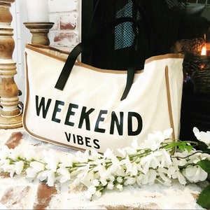 Weekend Vibes Tote-Weekend Bag-Gift for her-Bridesmaids gifts-Bride Gift-Vacation tote-Teacher gift-Mother’s Day gift-Friend gift-summer bag