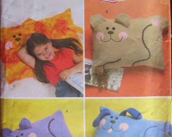 Simplicity Pattern 2198 Large Round Fleece Pillows with Animal Faces panda lion