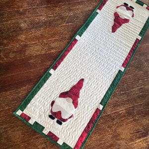 Christmas Gnomes Table Runner Pattern PDF by Simpson Designs Studio, Digital Pattern