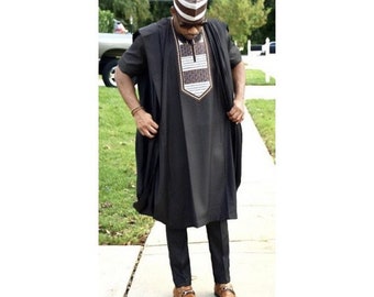 Nero con bianco Agbada Babariga 3 pezzi Abbigliamento da uomo africano Moda africana Abito da sposa africano per lo sposo - Italia