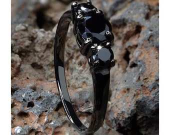 Gunmetal Solitaire Wedding Ring,Proposal Wedding Band,Unique Wedding Ring,Titanium Wedding Ring,Anniversary Ring,Engagement Ring,Titanium