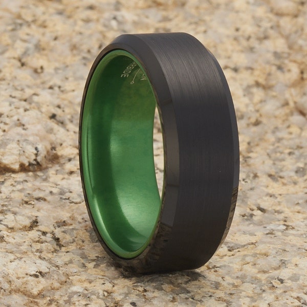 Groene wolfraam trouwring, zwarte wolfraam trouwring, groene wolfraam ring, verjaardagsring, mannen & vrouwen, zwarte wolfraam, groene trouwring