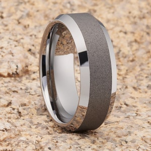 Mens Tungsten Wedding Band, Silver Tungsten Ring, Tungsten Carbide Ring, Men & Women, Gray Tungsten Ring, Comfort Fit  Ring, Brush