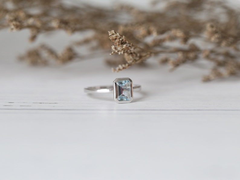 14K White Gold Bezel Ring Aquamarine Engagement Ring VS 5*7mm Emerald Cut Aquamarine Ring Plain Solid Gold Ring Promise Ring Birthstone Ring