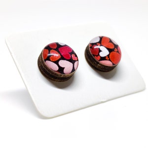 Tutti gli orecchini Hearts / 10 mm Wood & Resin Orecchini / Minimalista Semplice Piccolo / Regalo Ragazza Regalo Donna / Orecchini Caramelle di San Valentino