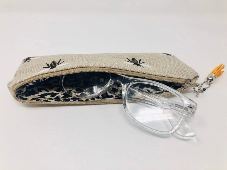 Bumble Bee Zipped Glasses Pouch Padded Reading Glasses Case Etsy UK