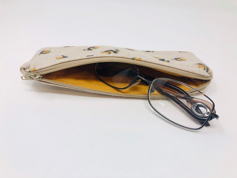 Padded Reading Glasses Case Letterbox Gift Bumble Bee Zipped Glasses Pouch Gift for her Small Bumble Bees Sunglasses Holder