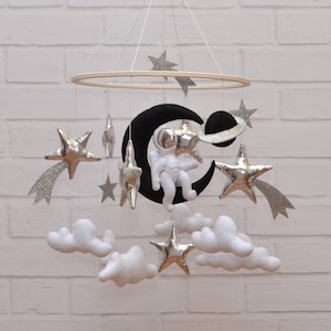 Space Nursery Decor. Baby Mobile. Crib Mobile Planets. Baby Mobile Stars. Moon Baby Mobile. Newborn Girl Gift. Baby Shower Gift. Felt Mobile