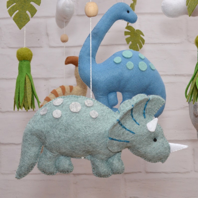 Mobile pour bébé. Mobile bébé dinosaure. Mobile Dino pour berceau. Dinosaure décoratif pour chambre d'enfant. Dinosaure mobile pour berceau. Décoration de chambre de dinosaure. Crèche à décor de dinosaure. image 4