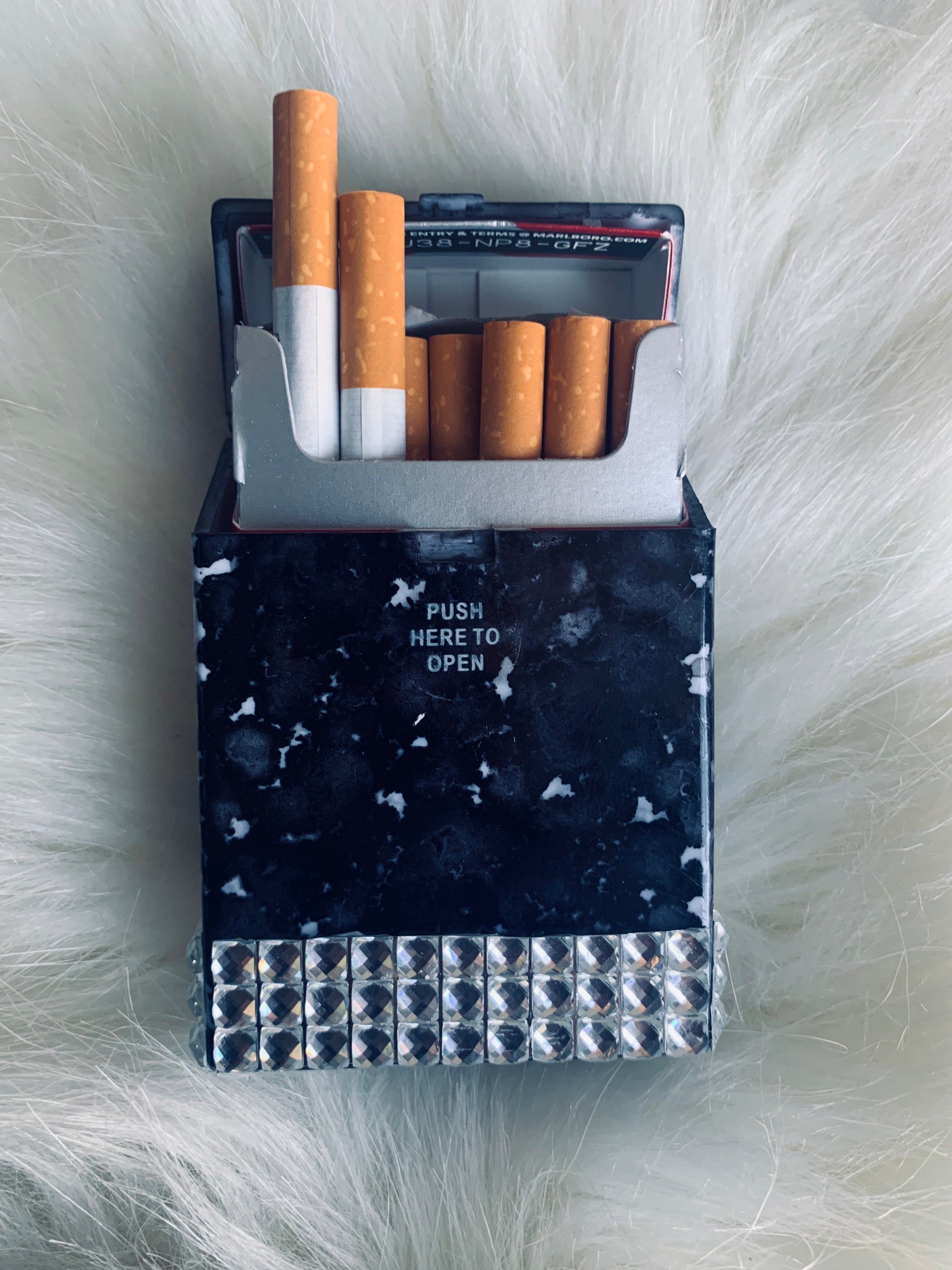 box of cigarettes Glam Cigarette Box
