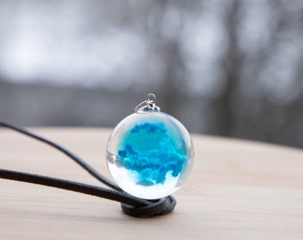 【Hei】sky-blue lake necklace★送料無料★2色 Resin Cloud Necklace, Sky Blue Necklace, White Clouds