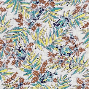Vintage feedsack, tropical birdhouses 1940s 1950s  full open feedsack, feed flour sack, vintage cotton fabric , 36 x 43