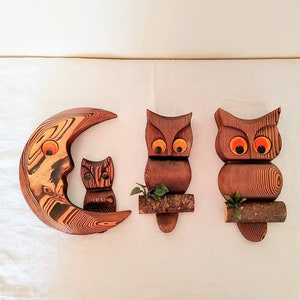 MCM 1970s Carved Burnt Wood Owl Green Mountain or Witco Wall and shelf Decor