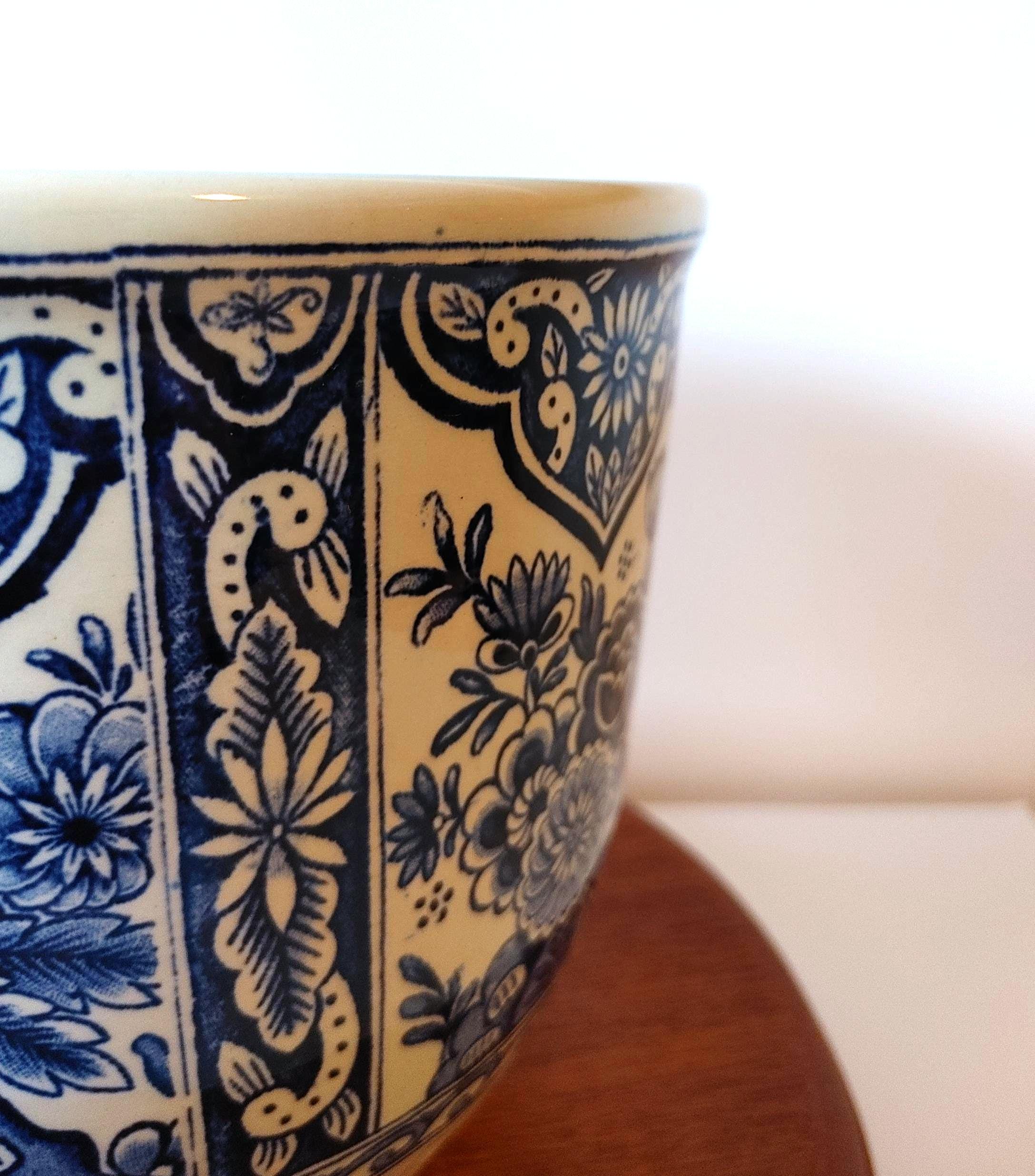 Vintage Maastricht Royal Sphinx Blue and White Delft Indoor