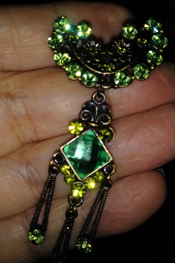 Vintage Green Rhinestone Brooch