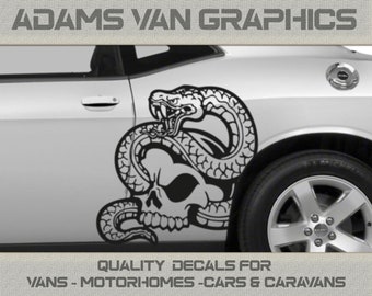 gucci snake logo on car