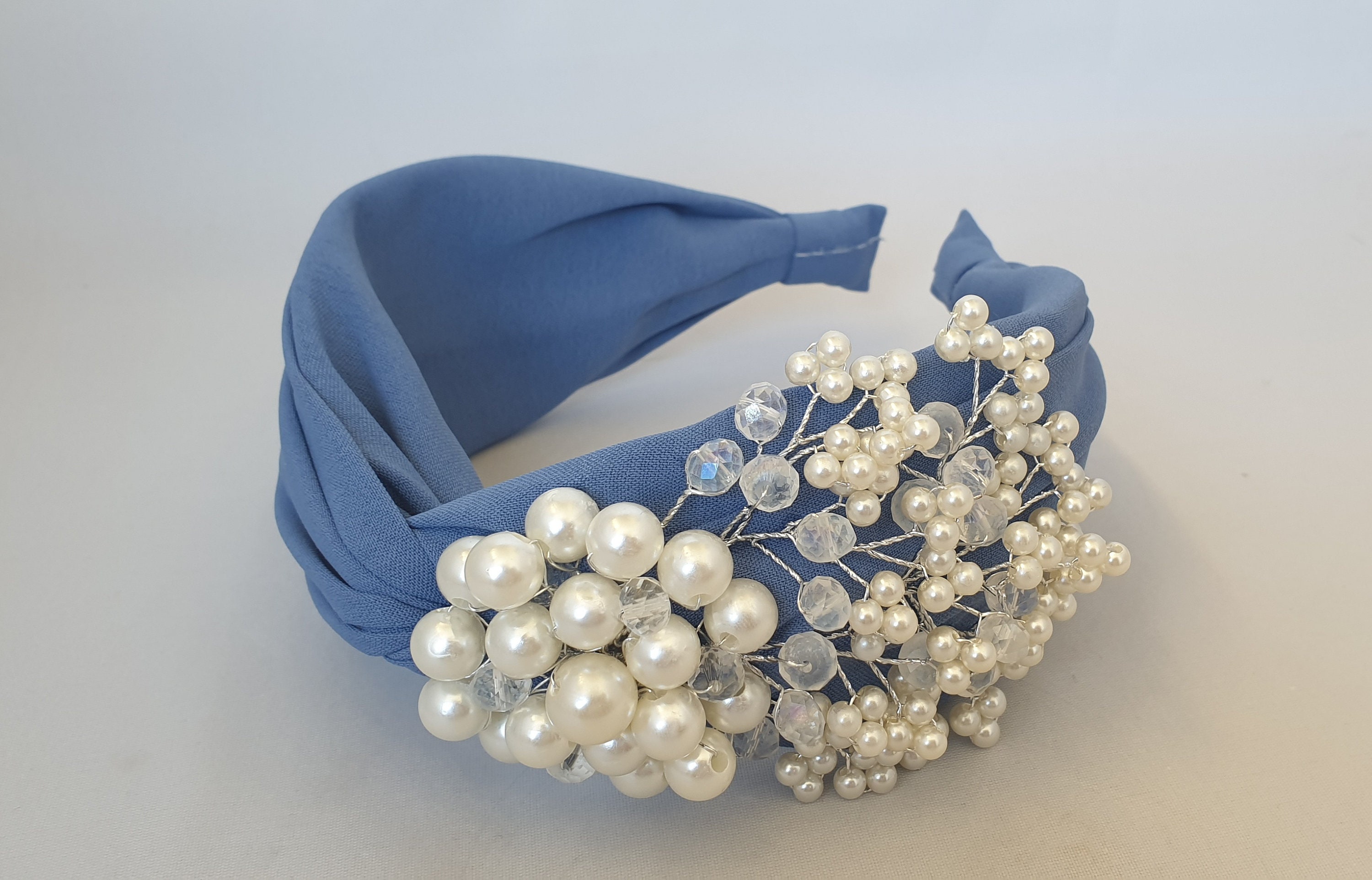 New! Soft Blue Purple Floral Sparkling Crystal Pearls Twist Fabric Headband Dusky Blue Fabric Twist Knot Headband Faux Pearl Flower  main image 4