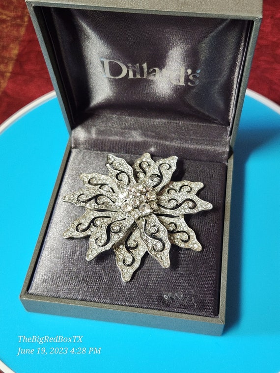 1990s Large Flower  or Snow Flake Brooch, Dillard… - image 1