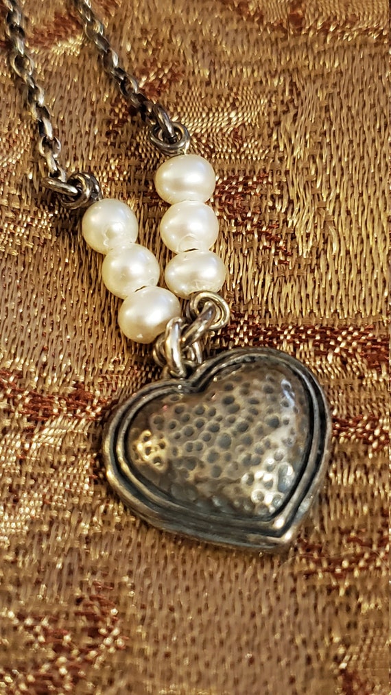 Remarkable Cultured Pearl and Sterling Heart Neckl