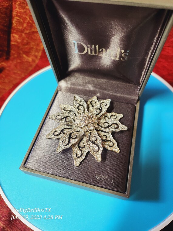 1990s Large Flower  or Snow Flake Brooch, Dillard… - image 3