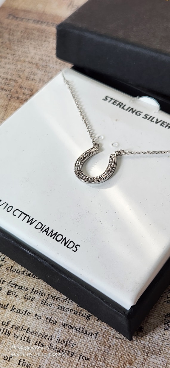 Minimalist DIAMOND Horseshoe Necklace