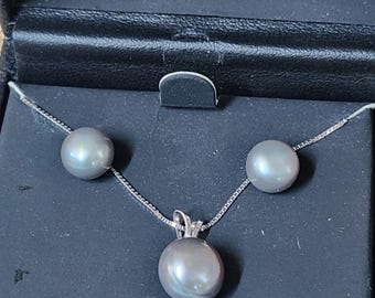 MACY'S Fine Jewelry Gray Cultured Pearl Necklace and Earrings set