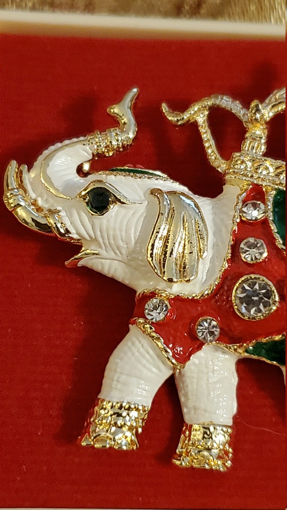 Stunning Jeweled Elephant, Shimmering Crystals - image 3