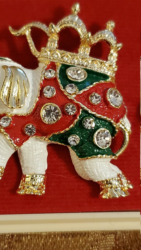 Stunning Jeweled Elephant, Shimmering Crystals - image 4
