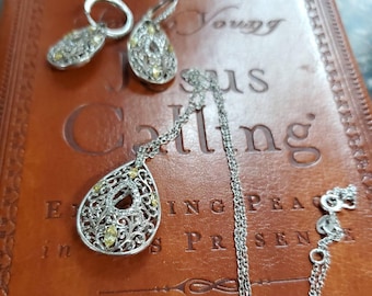 Vintage Victoria Wieck Canary Citrine Sterling Silver Necklace & Earrings Set